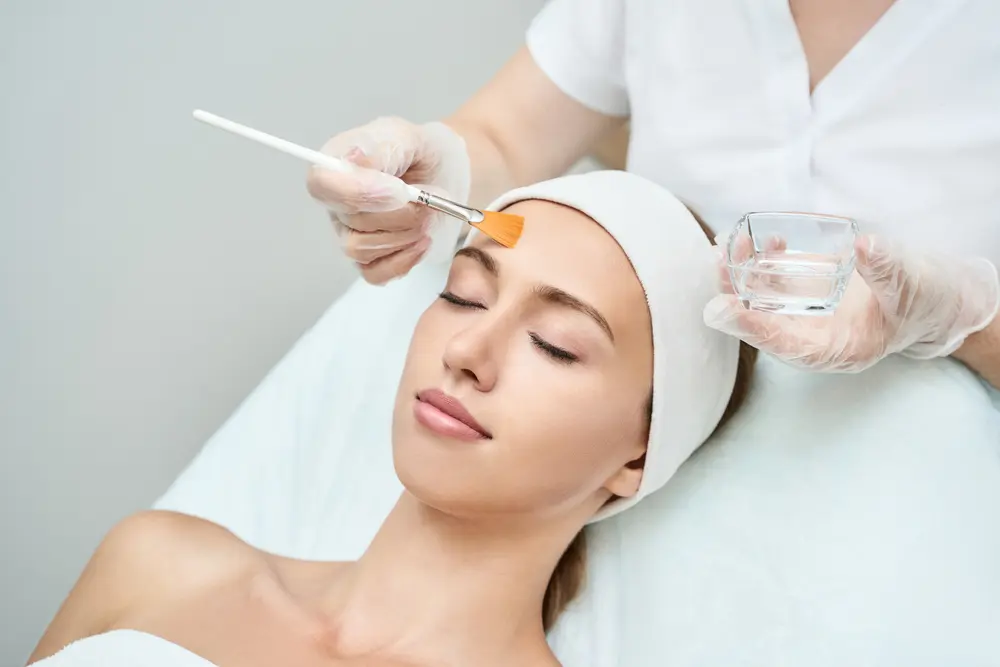 how do chemical peels work?